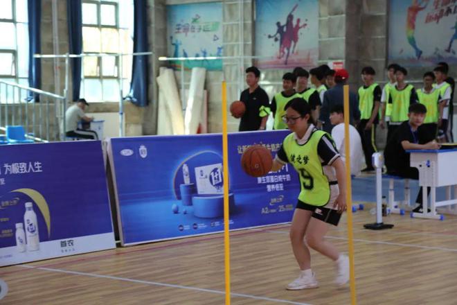 2024年献县初中学业水平体育与健康科目考试顺利开考(图2)