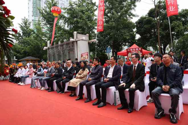 凯里这家眼科开业发放1万张免费眼健康检查体验卡(图4)