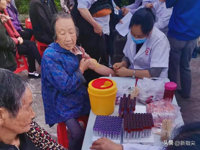 澧县火连坡镇卫生院开展2024年老年人免费健康体检活动(图4)