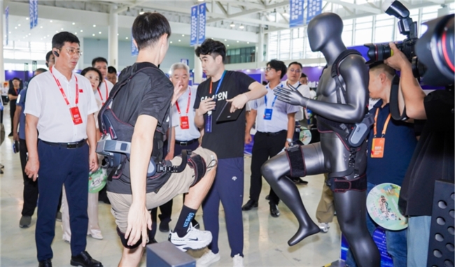 第五届山东体育用品博览会临沂开幕这些创新等您关注(图3)