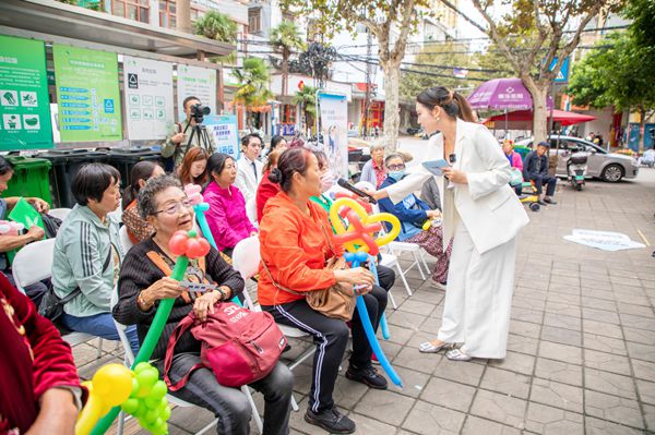 2024连花呼吸健康公益行走进南昌携手共筑秋季呼吸防护网(图2)