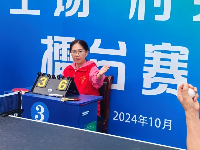 村乒参赛选手感叹农民体育活动越来越火(图3)