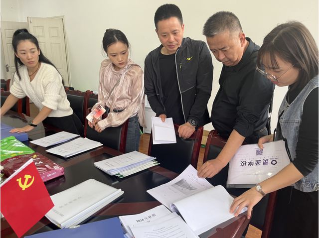 泸州江阳区石寨幼儿园迎接江阳区2024年第三季度安全交叉督导检查(图2)