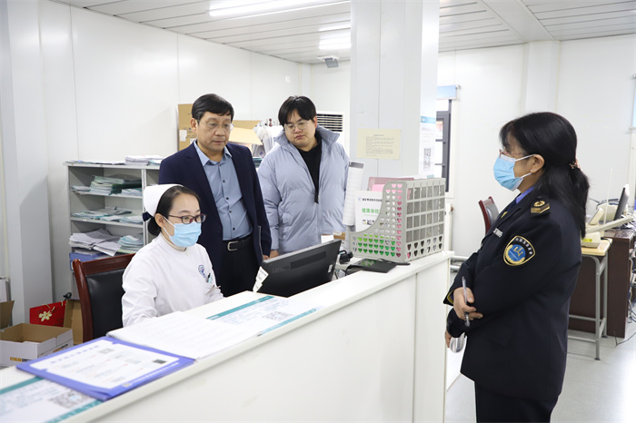 山东省卫生健康委专家组一行到山东健康集团莱芜中心开展职业工作质量控制检查(图4)