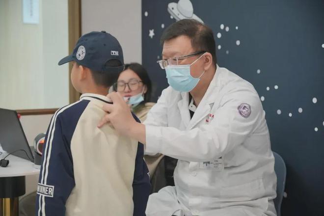 感知山东青岛市体育局启动2024青岛市青少年脊柱健康抽测(图3)