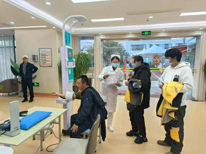石林县总工会开展2024年新就业形态劳动者健康体检活动(图2)