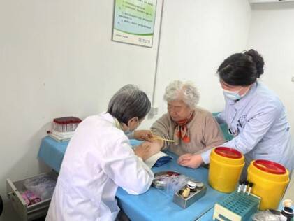 济南市眼科医院开展2024年度离退休职工健康体检工作