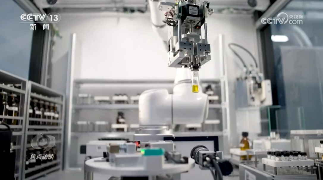 焦点访谈过险滩、闯难关细看这份实属不易的经济年报→(图1)