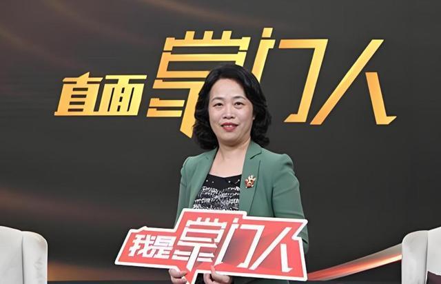 牢底坐穿！身价20亿博士姐弟被一锅端从救命到谋财害命真可恶(图2)