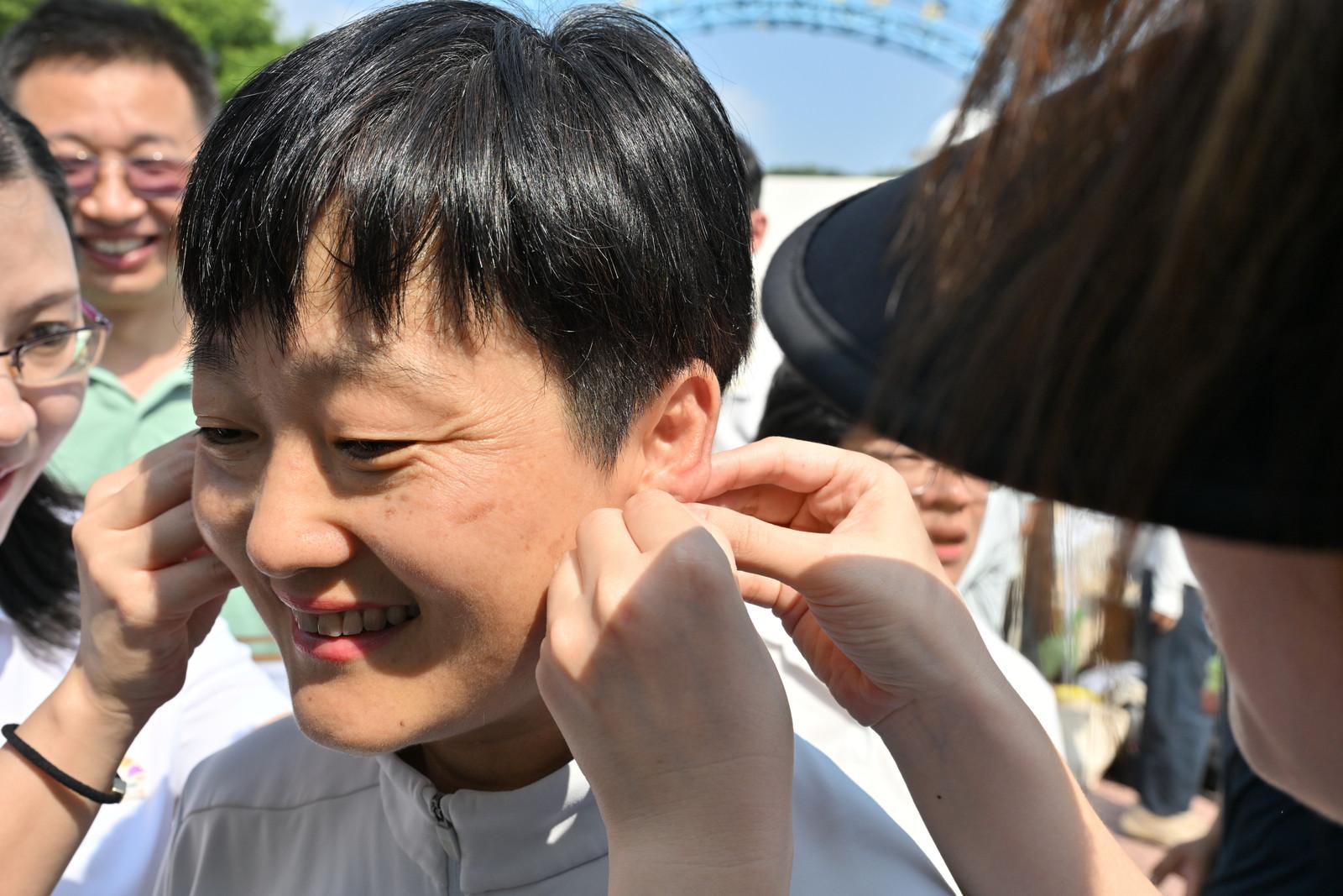 机器狗救援、“驱蚊”植物、科普游戏！广州开启“健康+”嘉年华