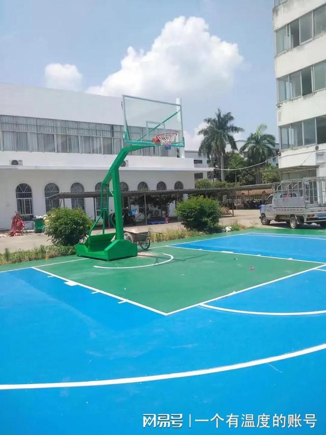 户外篮球架优选冀晖体育枪式移动款式齐全十年深耕品质保障(图2)