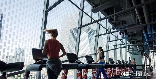 7万亿体育红利狂砸健身房却倒闭一半？新风口在你家！(图3)