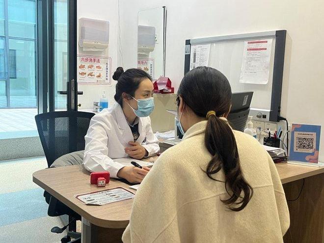 重庆胃癌发病率降低！远离胃癌这些检查你做了吗｜关爱日(图4)