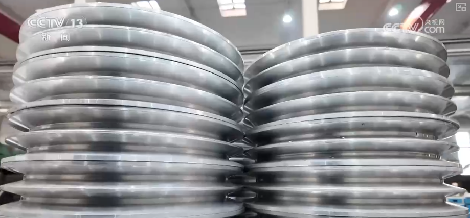 “航天材料+节能设计”助力冰雪装备破冰突围加速“滑”出超万亿元大市场(图2)