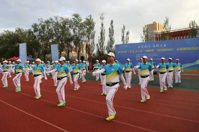 2024年全国体育产业总规模为38421亿元(图3)