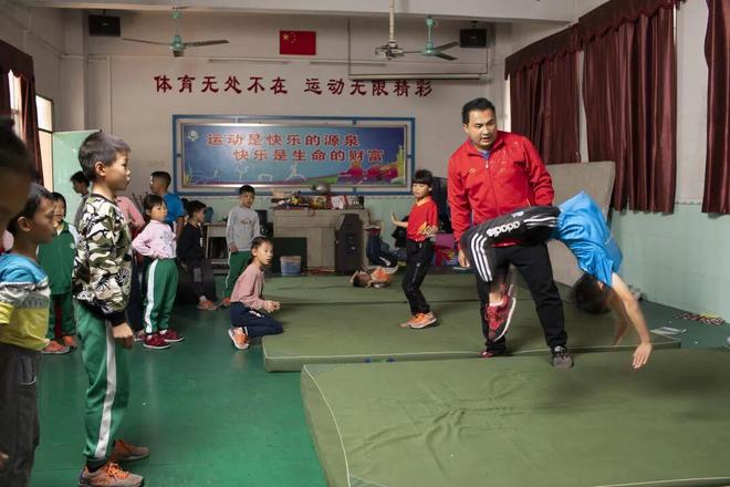 赖宣治入选2025年度三农人物候选人(图3)