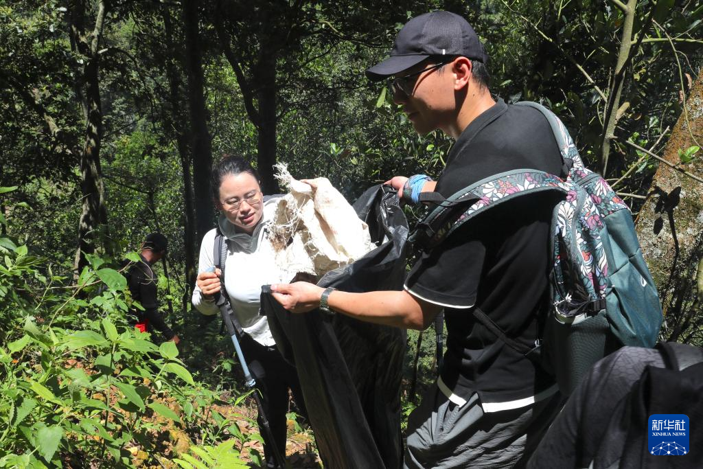 在印尼做“微公益”(图2)
